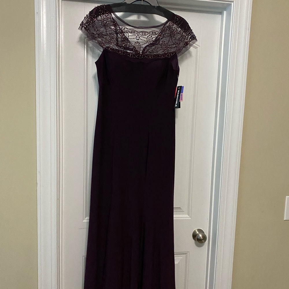 Beautiful NWT mother of the bride/groom dress